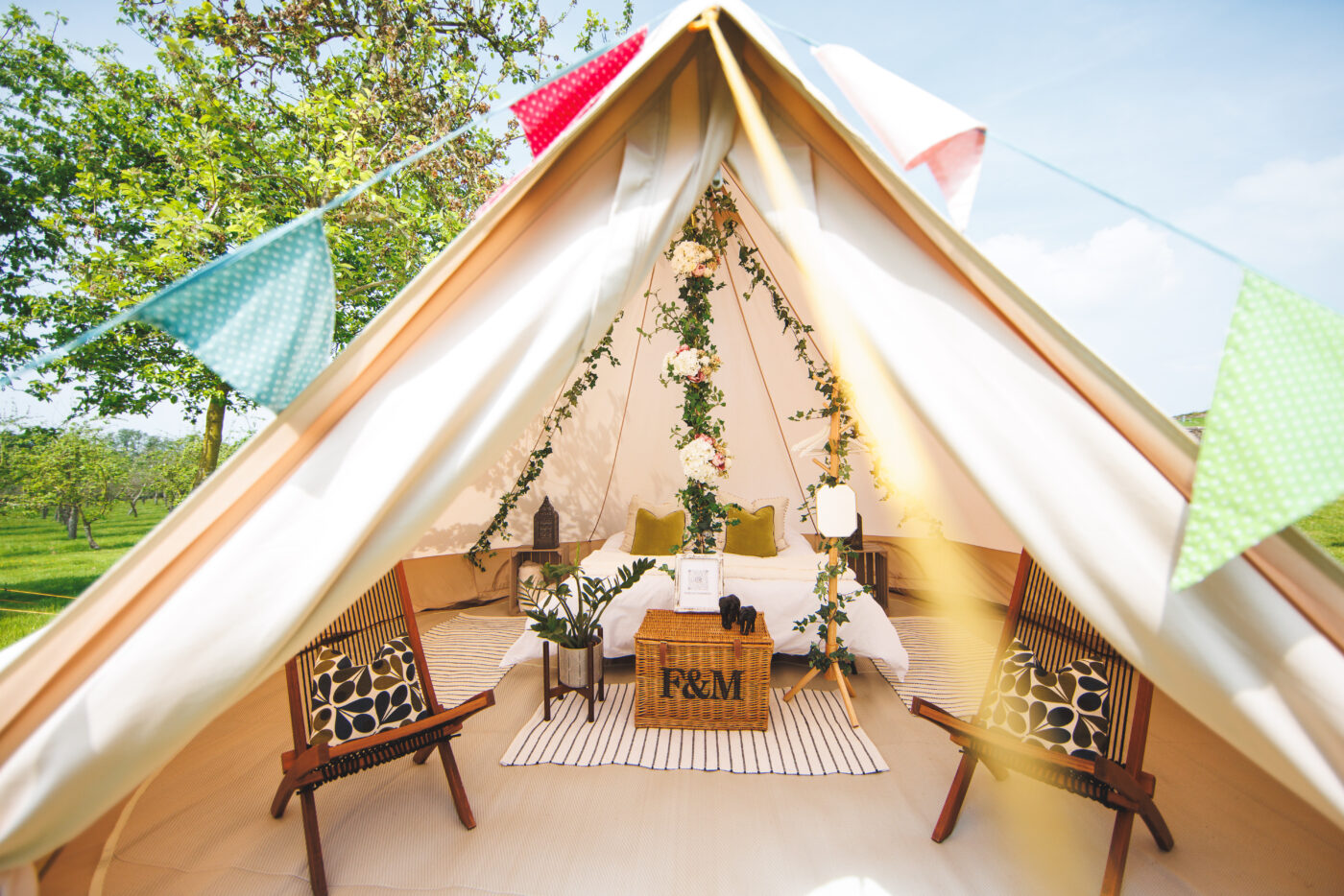 bell tent, wedding tipis, outdoor wedding venues herefordshire, wedding venues west midlands, countryside wedding venues near me, rustic wedding locations
