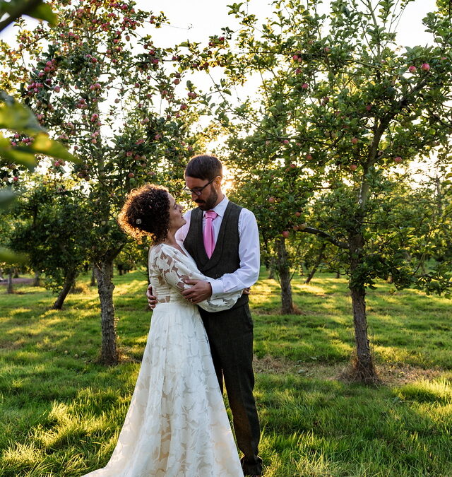 7 reasons why orchards make the best place to get married